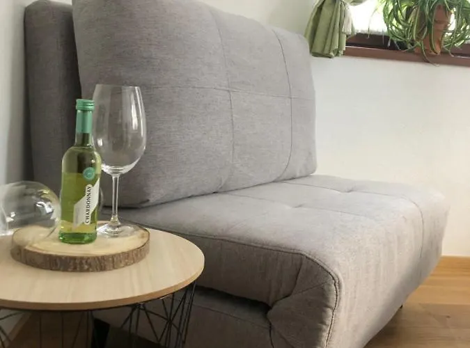 Luserblick * هاوس إم إنيستال